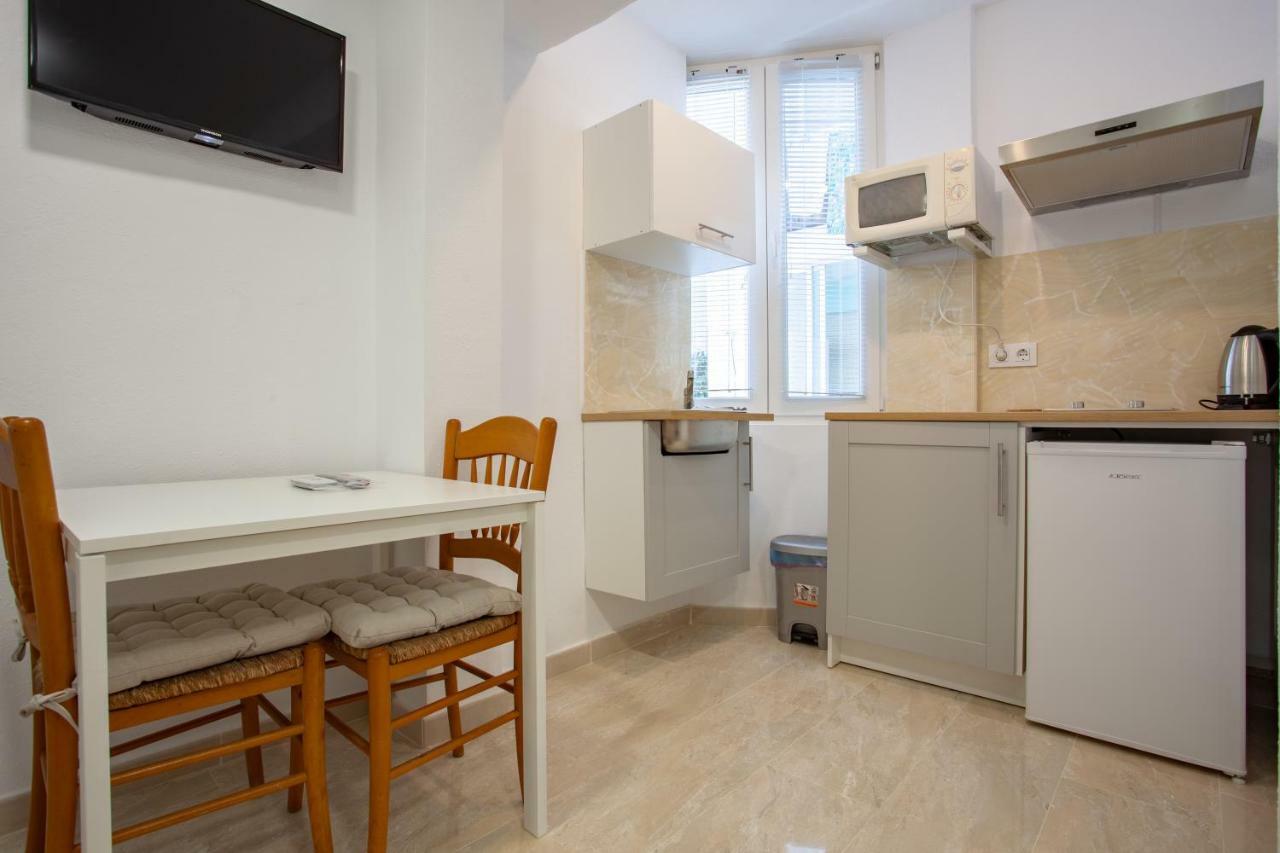 Small Studio Apartment 알테아 외부 사진